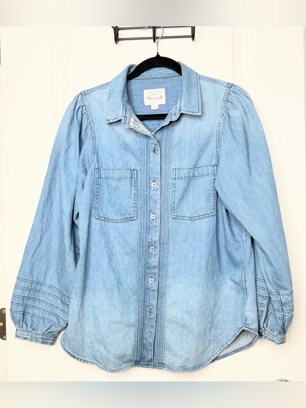 American Eagle Womens M Chambray Denim Shirt Puff Sleeve Button Down Blouse